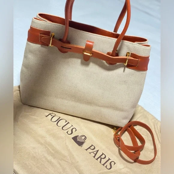 Stunning FOCUS PARIS Handbag - Picture 1 of 10